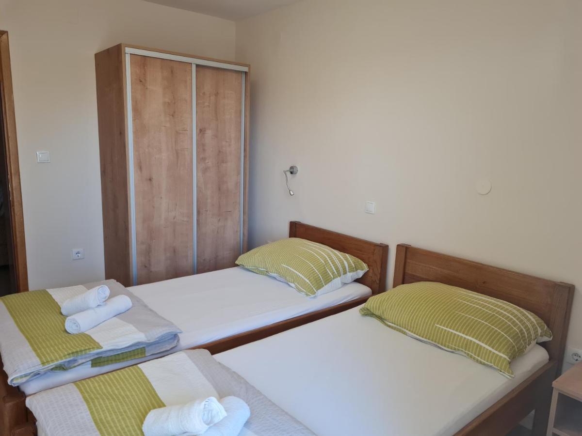Apartment Lavanda Starigrad Paklenica Exterior foto