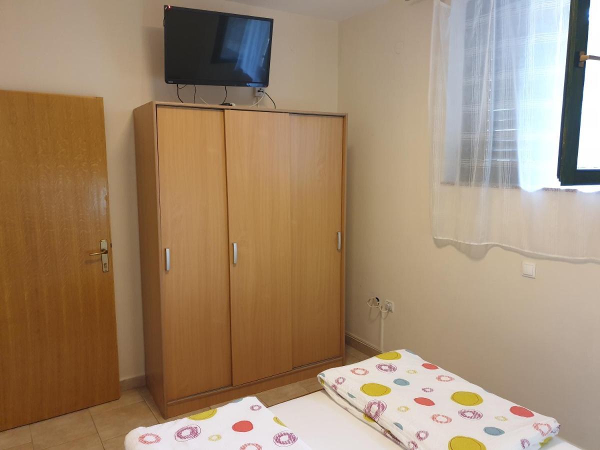 Apartment Lavanda Starigrad Paklenica Exterior foto