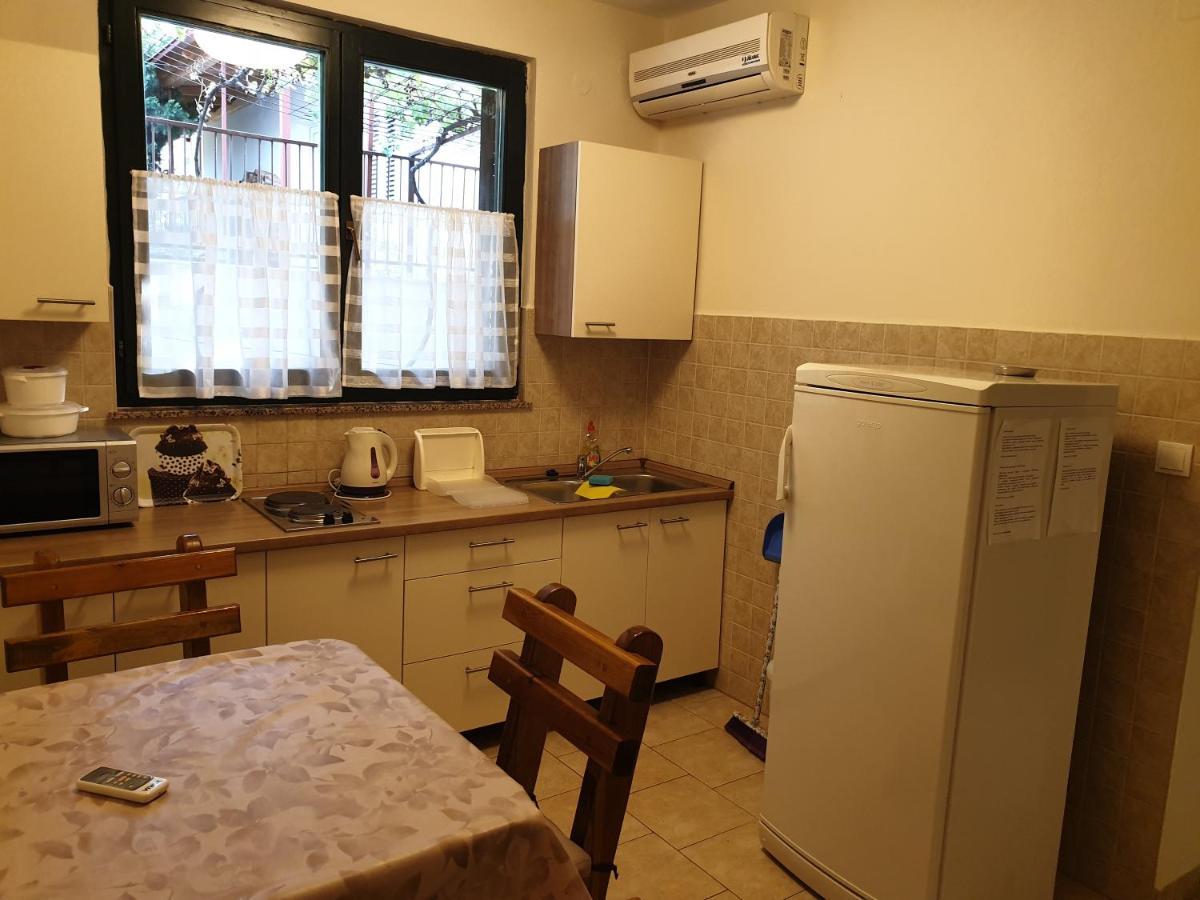 Apartment Lavanda Starigrad Paklenica Exterior foto