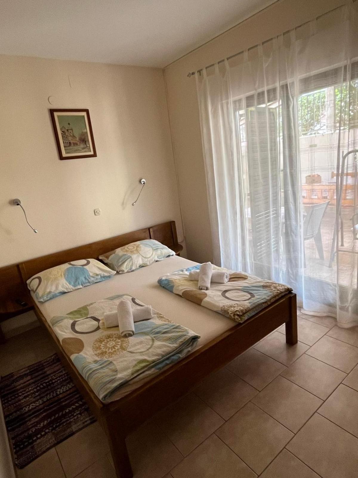 Apartment Lavanda Starigrad Paklenica Exterior foto