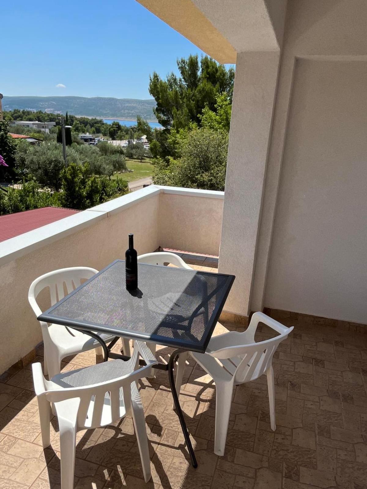 Apartment Lavanda Starigrad Paklenica Exterior foto