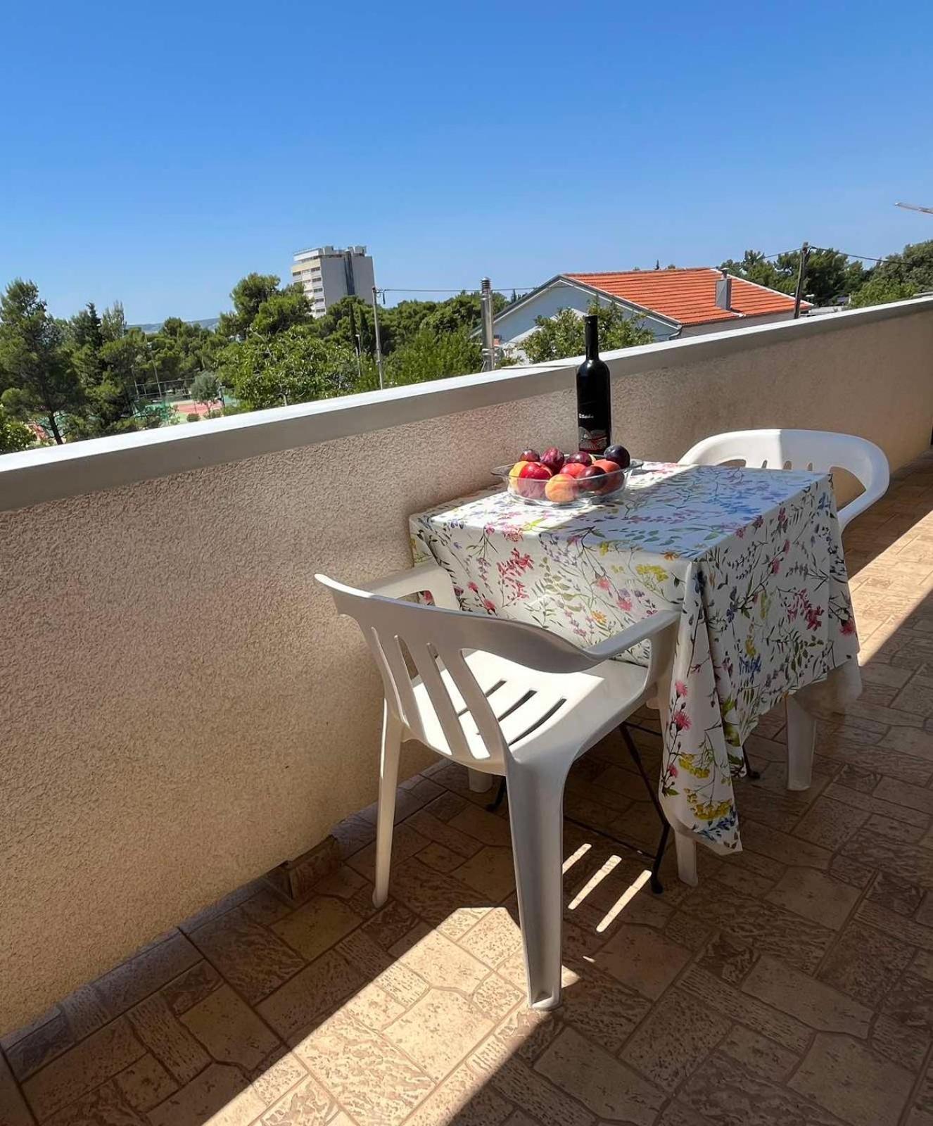 Apartment Lavanda Starigrad Paklenica Exterior foto