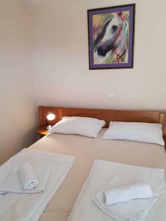 Apartment Lavanda Starigrad Paklenica Exterior foto